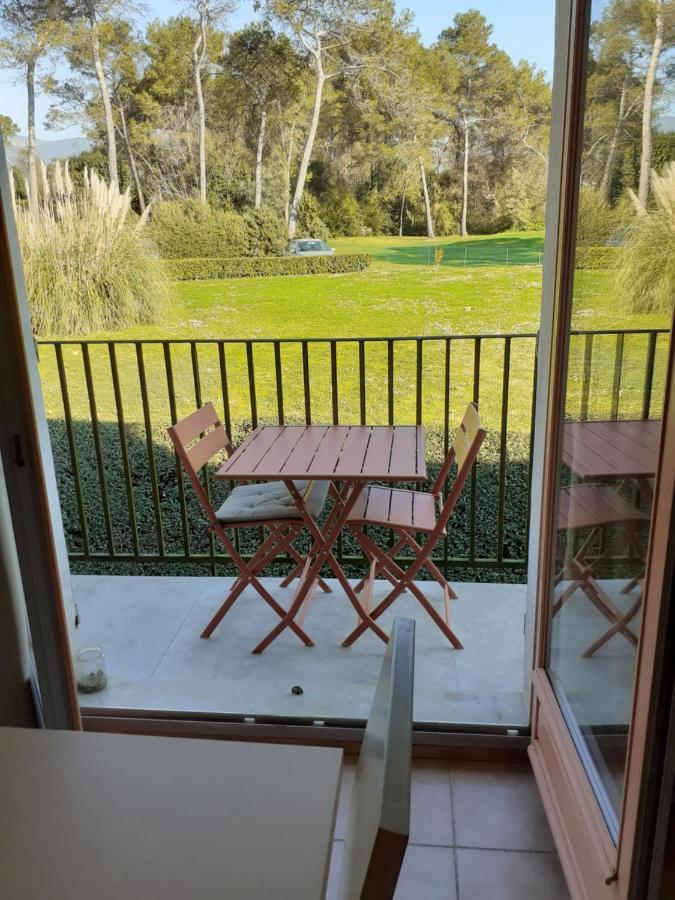 Albatros 40 M2, 2 Pieces Pres Cote D'azur, Piscine, Parking, Proche Du Golf St Donat *